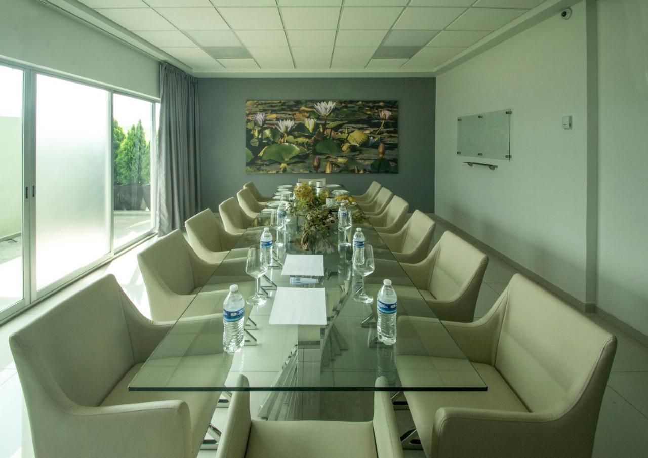 Concept Hotel Zamora de Hidalgo Exterior photo